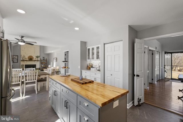 7912 BRIARHEATH CT, Gaithersburg, MD 20882