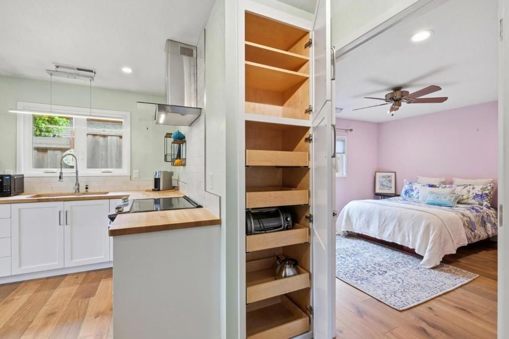 Image 17 of property listing at 212 3rd Avenue, Santa Cruz, CA 95062