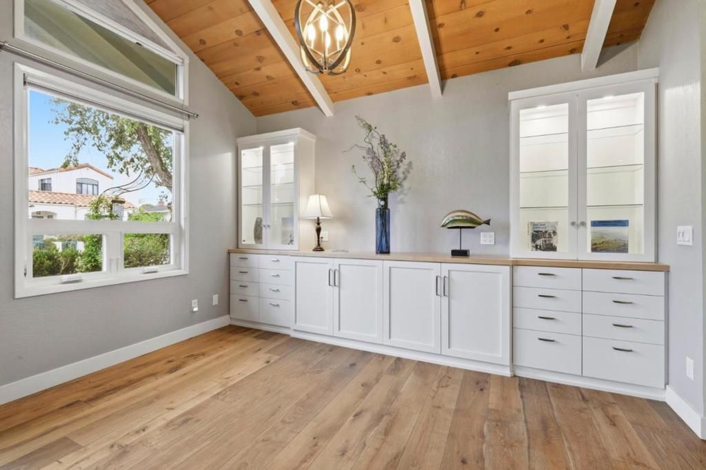 Image 19 of property listing at 212 3rd Avenue, Santa Cruz, CA 95062