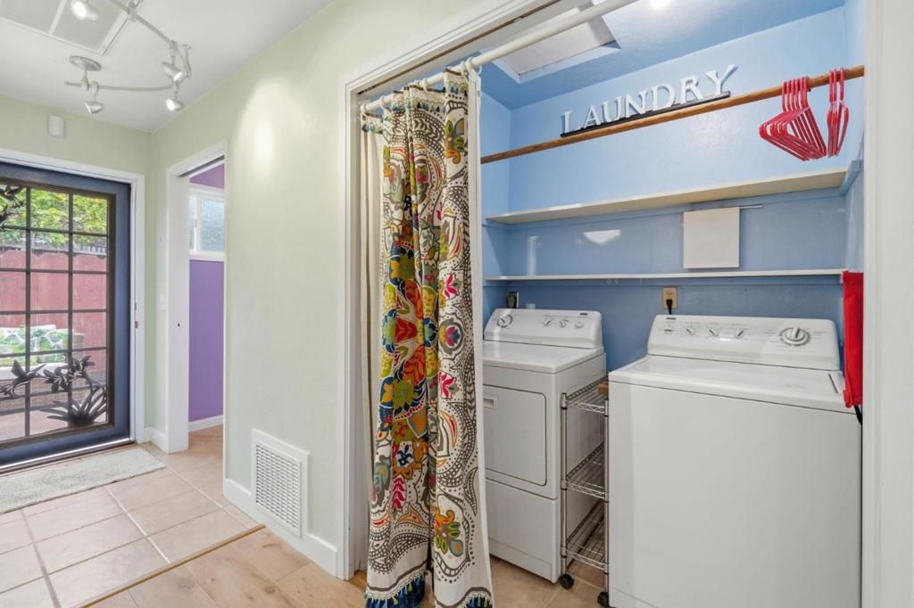 Image 29 of property listing at 212 3rd Avenue, Santa Cruz, CA 95062