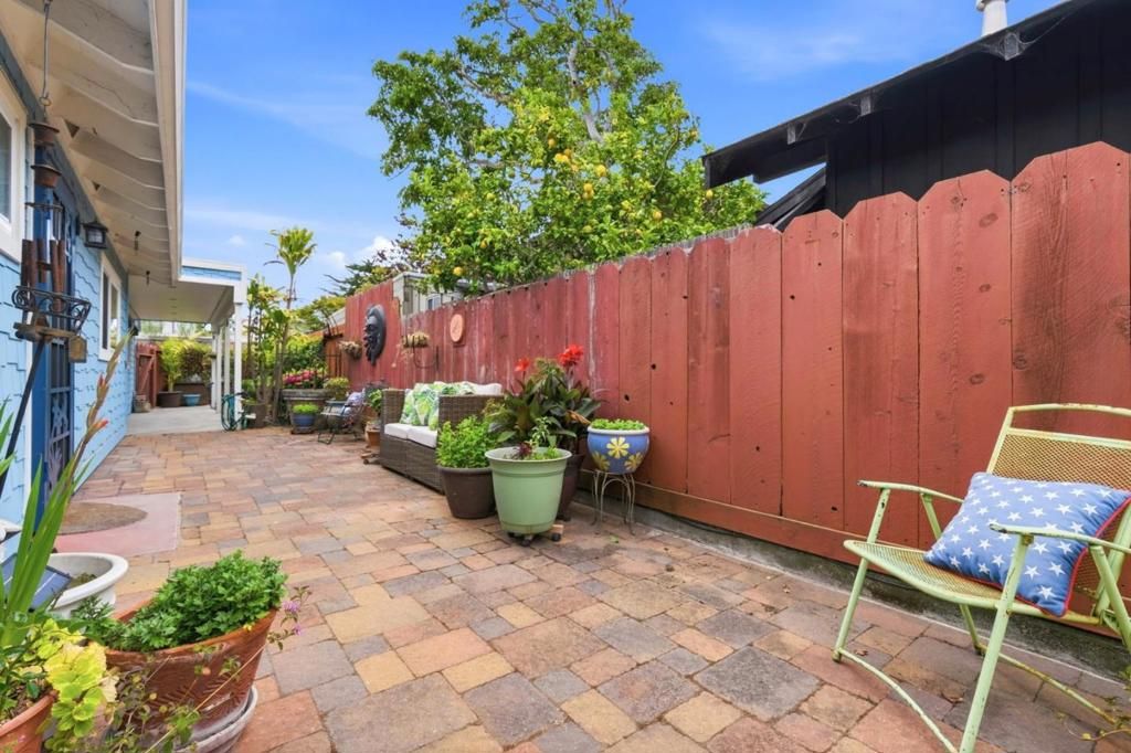 Image 33 of property listing at 212 3rd Avenue, Santa Cruz, CA 95062