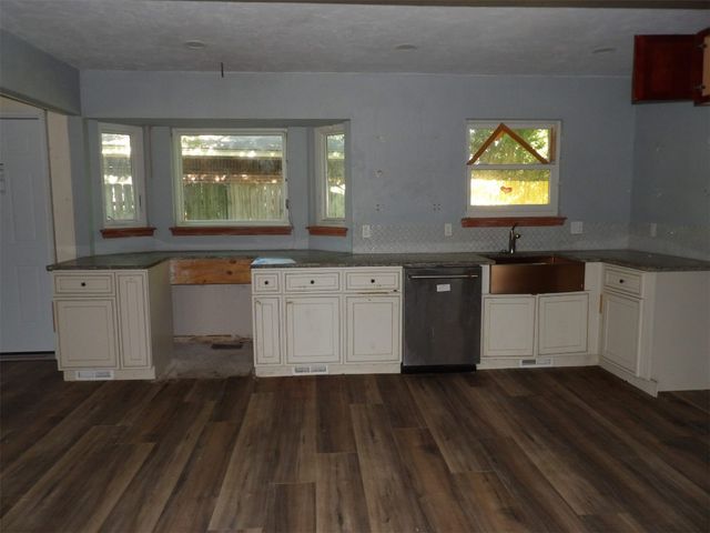 8317 NW 27th Street, Bethany, OK 73008