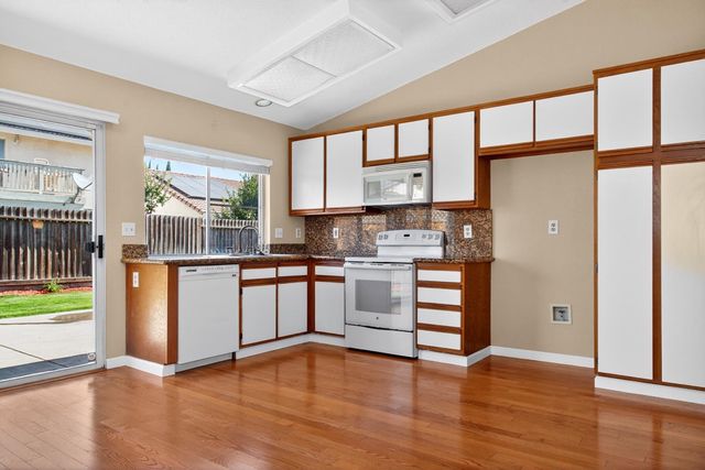 83 James Ct, Tracy, CA 95376