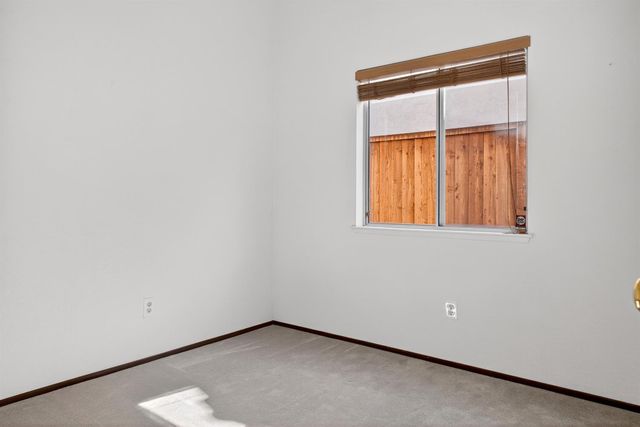 83 James Ct, Tracy, CA 95376