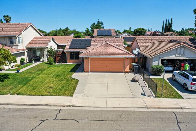 83 James Ct, Tracy, CA 95376