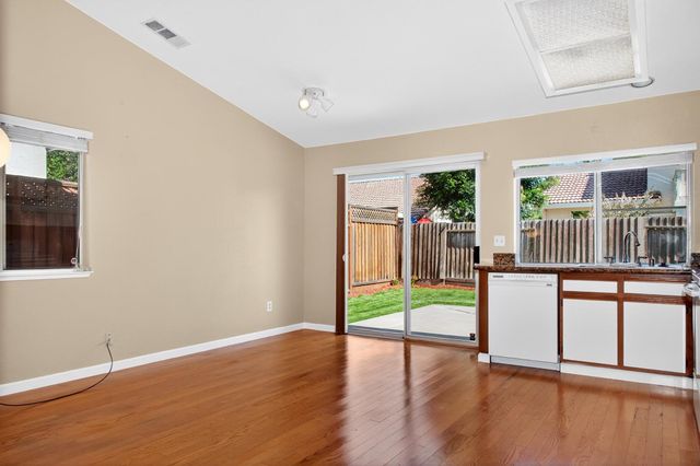 83 James Ct, Tracy, CA 95376