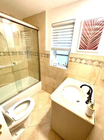1403 SE 2nd Street 1, Fort Lauderdale, FL 33301