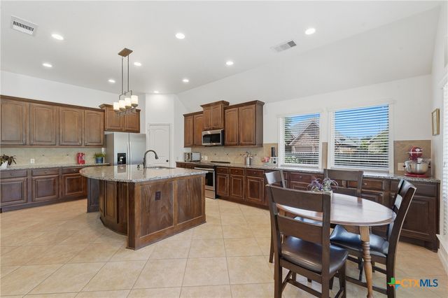 2970 Prairie Bluff, Seguin, TX 78155
