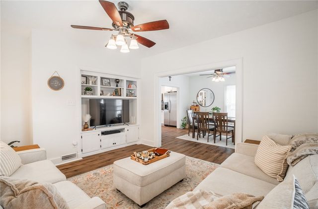 111 W Dow Street, Tipp City, OH 45371