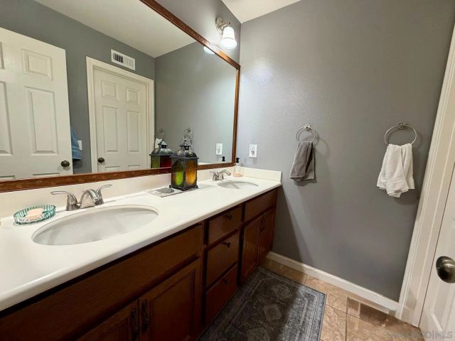 2297 Treetop Ln, Chula Vista, CA 91915