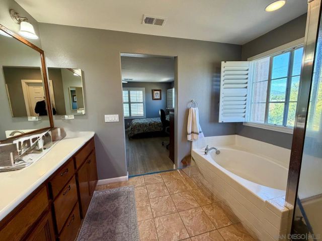 2297 Treetop Ln, Chula Vista, CA 91915