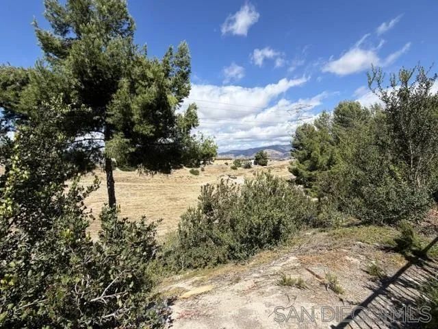 2297 Treetop Ln, Chula Vista, CA 91915