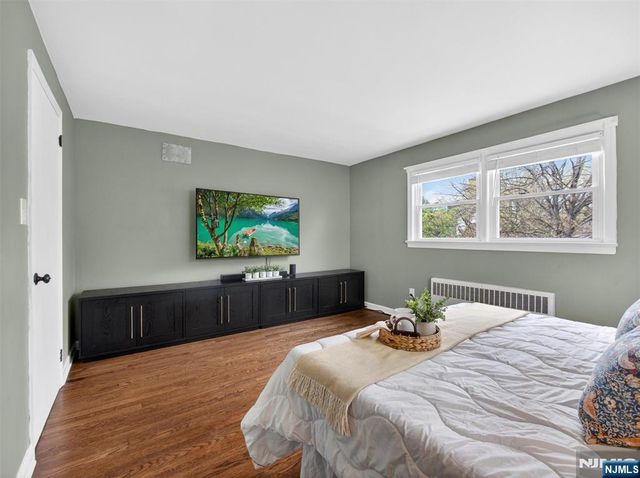 247 Steilen Avenue, Ridgewood, NJ 07450