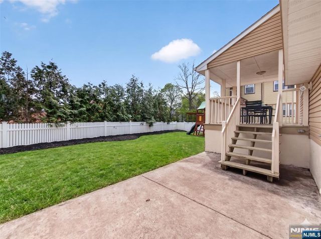 247 Steilen Avenue, Ridgewood, NJ 07450
