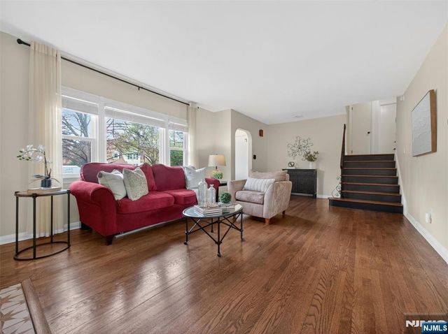 247 Steilen Avenue, Ridgewood, NJ 07450