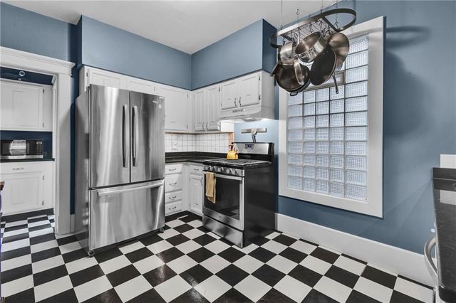 808 E 31st Terrace, Kansas City, MO 64109