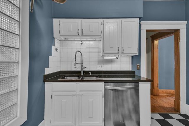 808 E 31st Terrace, Kansas City, MO 64109