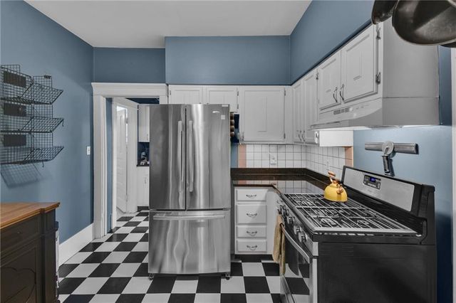 808 E 31st Terrace, Kansas City, MO 64109