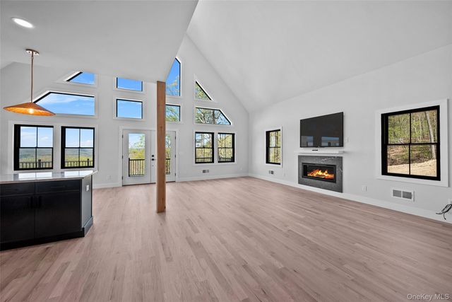 98 Fox Hill Road, Call Listing Agent, NY 12589