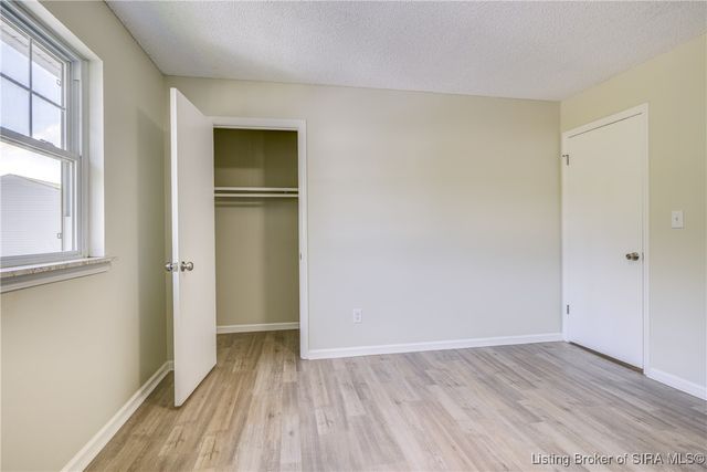 3157 Wooded Way, Jeffersonville, IN 47130