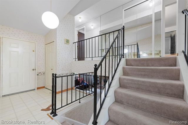 38982 Sutton Drive, Sterling Heights, MI 48310
