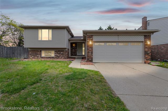 38982 Sutton Drive, Sterling Heights, MI 48310