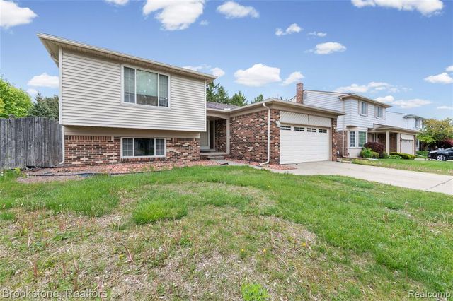 38982 Sutton Drive, Sterling Heights, MI 48310