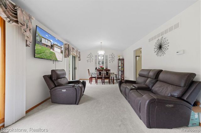38982 Sutton Drive, Sterling Heights, MI 48310