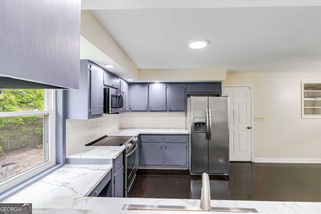 339 Diane Drive SE, Smyrna, GA 30082