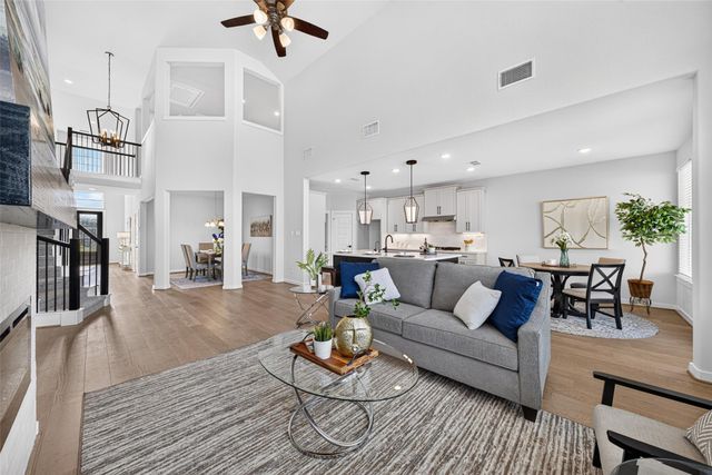 1735 Rustling Creek Drive, Missouri City, TX 77459