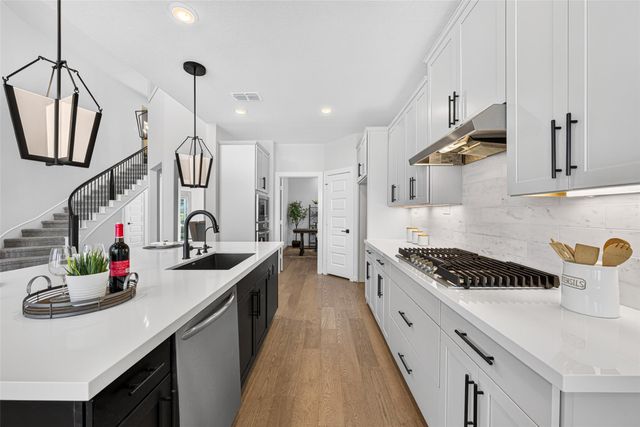 1735 Rustling Creek Drive, Missouri City, TX 77459