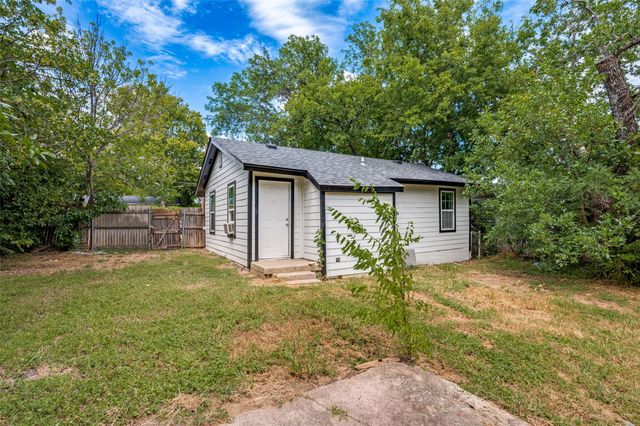 3712 Knox Street, Fort Worth, TX 76119