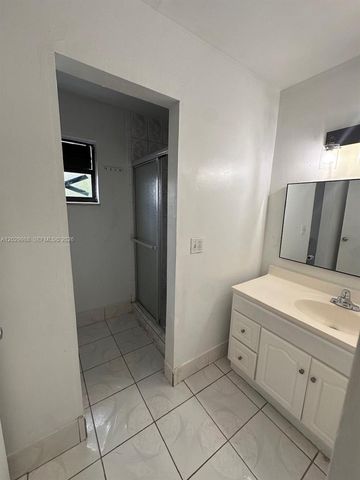 5950 NW 25th Pl 233, Sunrise, FL 33313