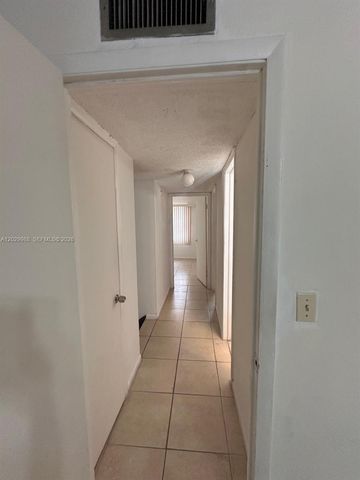 5950 NW 25th Pl 233, Sunrise, FL 33313