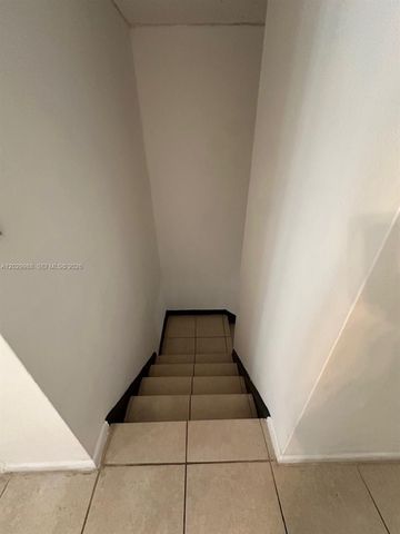 5950 NW 25th Pl 233, Sunrise, FL 33313