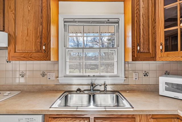 5216 Medmont CIR, Roanoke, VA 24018