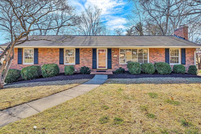 5216 Medmont CIR, Roanoke, VA 24018