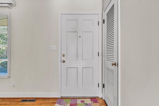 5216 Medmont CIR, Roanoke, VA 24018