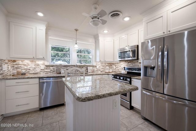 1374 AZALEA Drive, Jacksonville, FL 32205