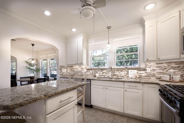 1374 AZALEA Drive, Jacksonville, FL 32205