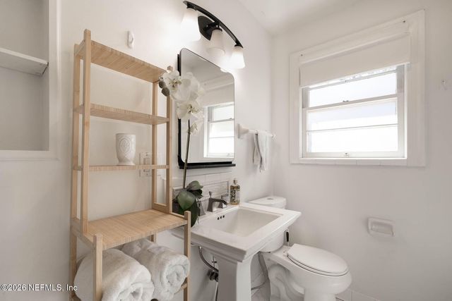 1374 AZALEA Drive, Jacksonville, FL 32205