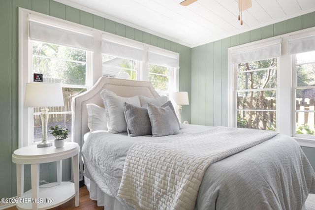 1374 AZALEA Drive, Jacksonville, FL 32205