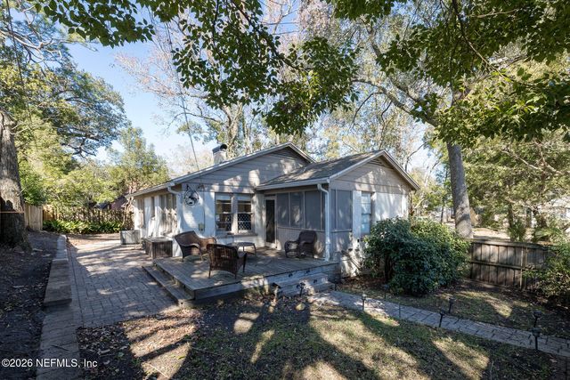 1374 AZALEA Drive, Jacksonville, FL 32205