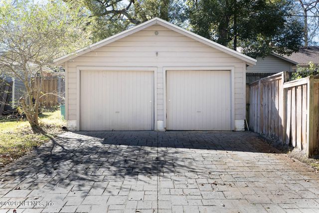 1374 AZALEA Drive, Jacksonville, FL 32205