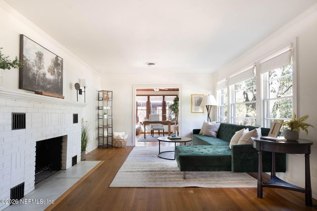 1374 AZALEA Drive, Jacksonville, FL 32205