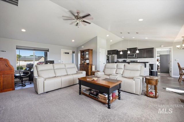 820 Owl Ct, Jerome, ID 83338