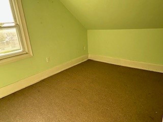 2 Arlington Ave, Masontown, PA 15461