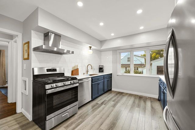 2610 N 75th STREET, Wauwatosa, WI 53213