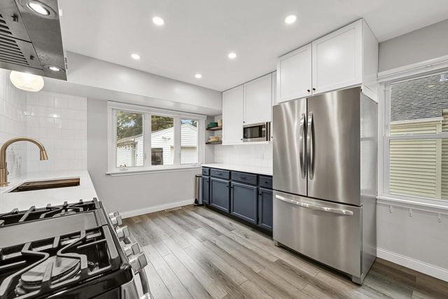 2610 N 75th STREET, Wauwatosa, WI 53213