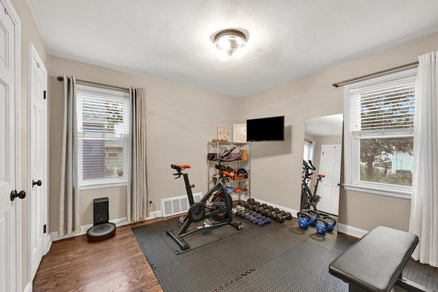 2610 N 75th STREET, Wauwatosa, WI 53213